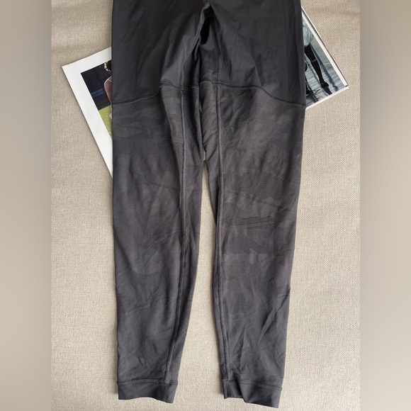 Lululemon Sheer Will High-Rise Leggings In Camo Graphite Gray Size 8 - Picture 5 of 16